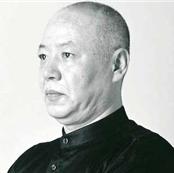 设计师 Komin Yamada