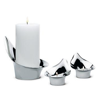 Lilia Candleholder
 详情缩略图